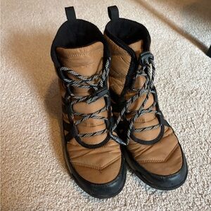 Sorel Brown and Black Winter Boots